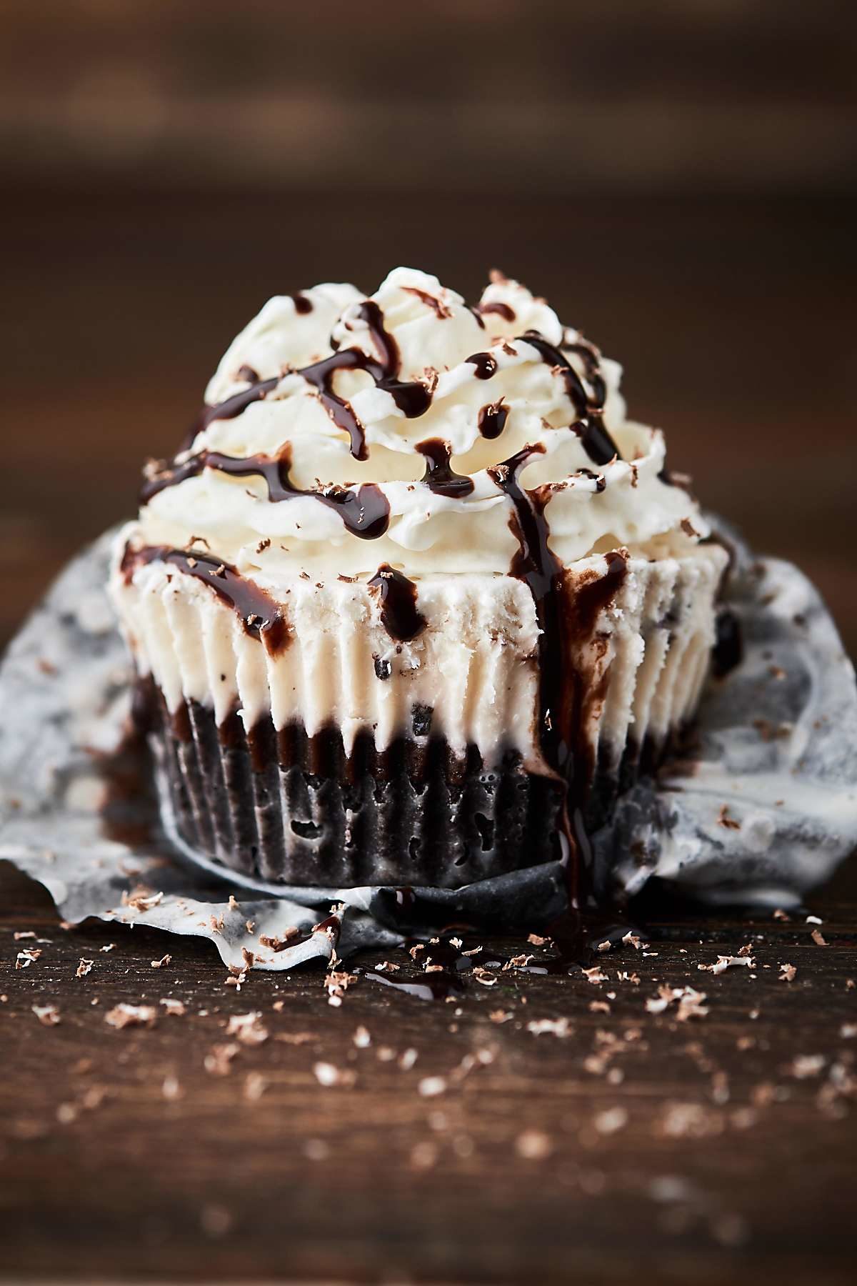 Mint Chocolate Ice Cream Cupcakes - Easy Home Meals