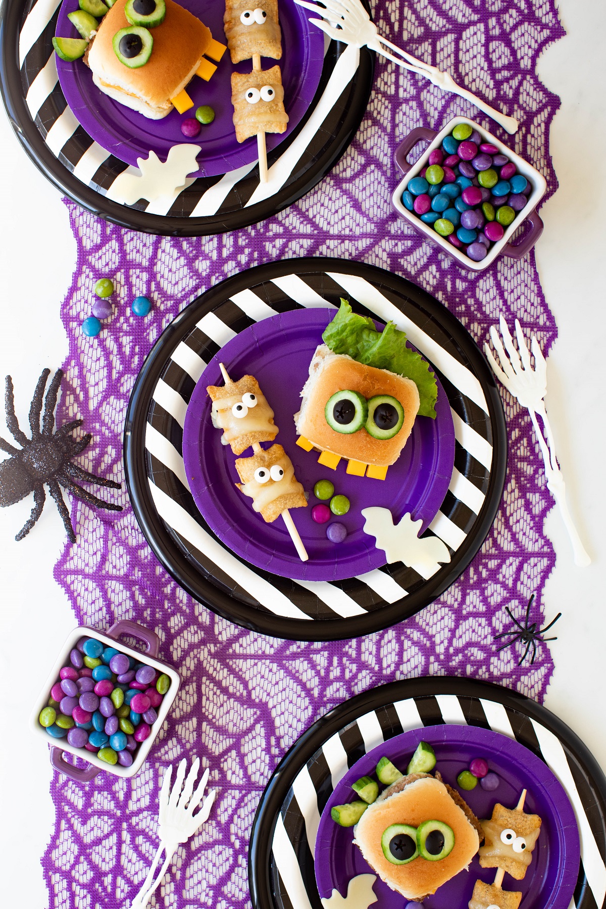 spooky-snack-plates-easy-home-meals