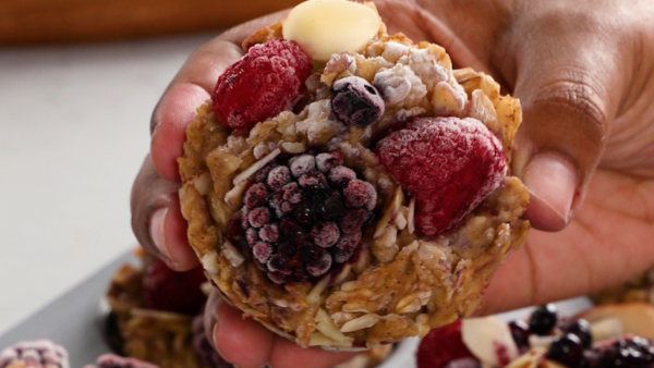 close up of an oatmeal bite being held by a hand