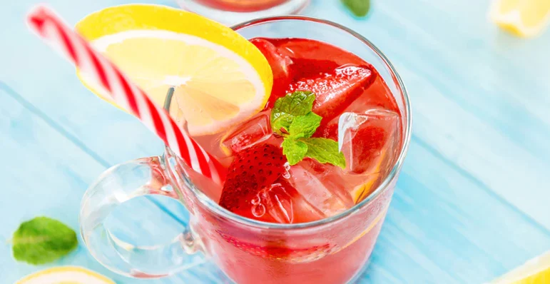 https://www.easyhomemeals.com/wp-content/uploads/Strawberry-Lemonade_1080x-e1681240804875.webp