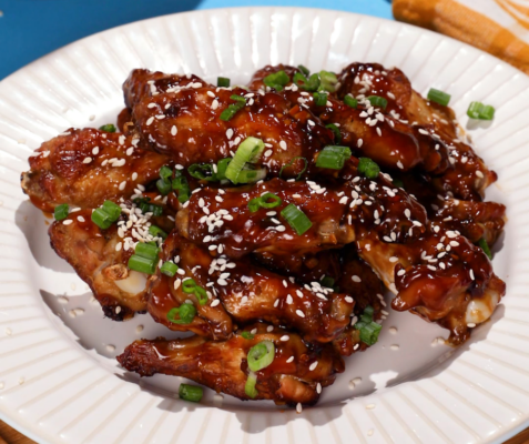 Tangy chicken wings on a plate